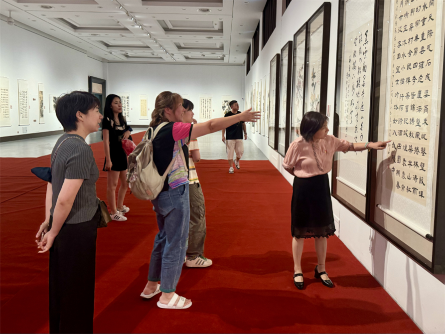 1725945225763473.png 1725945001082.png